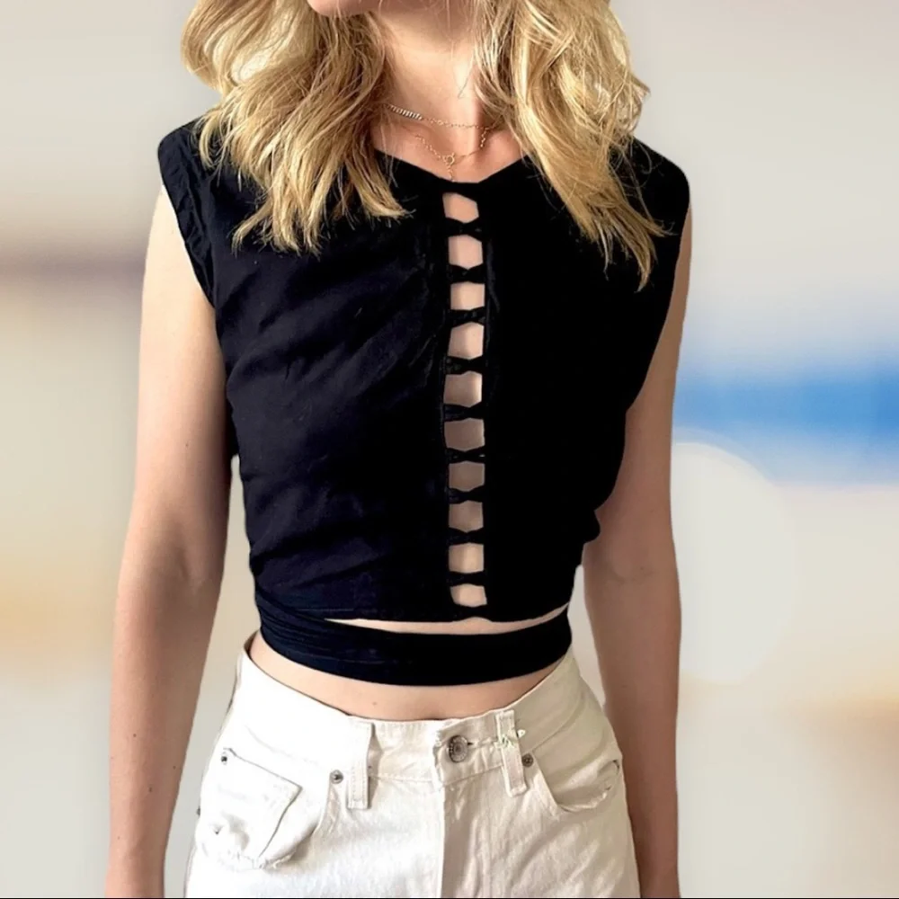 Vintage Reversible Black Wrap Crop Top - Picture 5 of 11